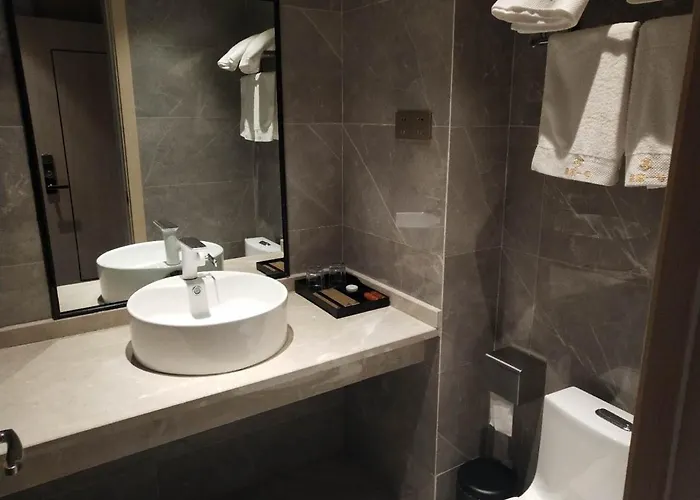 Hotel 皇家一号度假村 Tourist Garden 2*